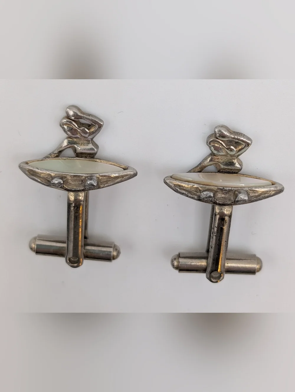 Vtg Surfer Girl Silver Tone Cufflinks Shell Top Surfboard